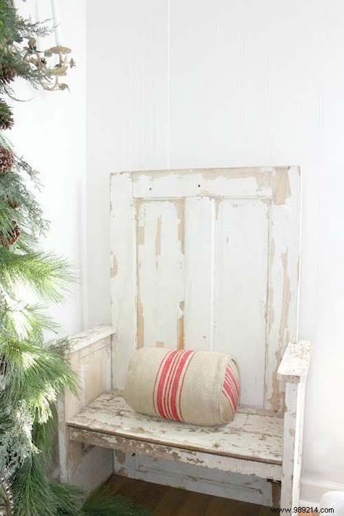 30 Genius DIY Ways to Upcycle Old Doors Into Stunning Home Features