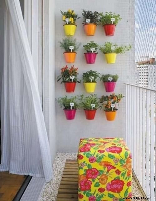 25 Budget-Friendly Balcony Decoration Ideas from a Professional Landscaper