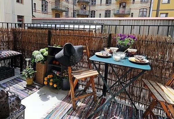 25 Budget-Friendly Balcony Decoration Ideas from a Professional Landscaper
