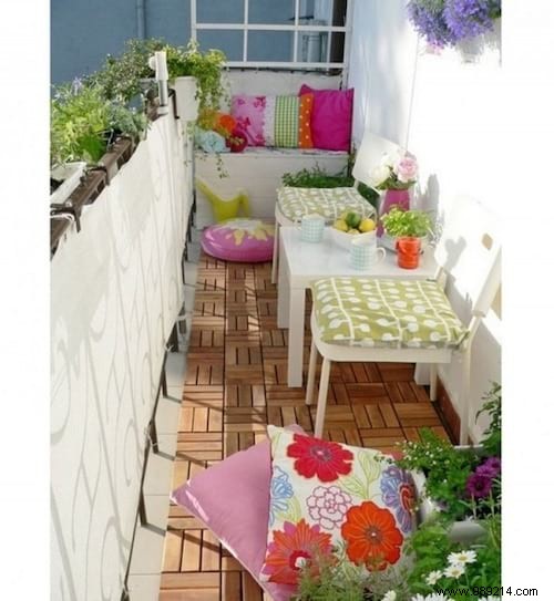 25 Budget-Friendly Balcony Decoration Ideas from a Professional Landscaper