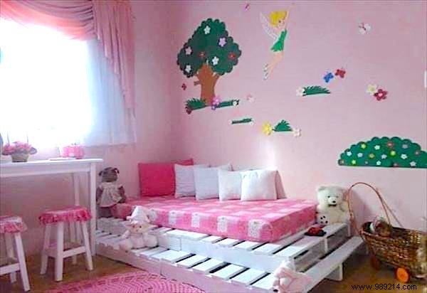 20 Genius DIY Upcycling Projects with Free Wooden Pallets