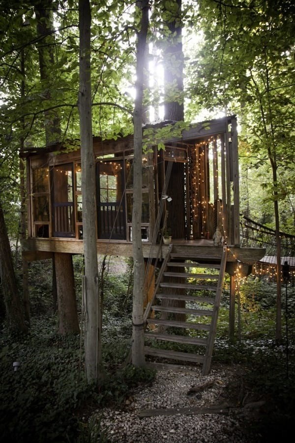 Architect Peter Bahouth s Dream Treehouse: Elevated Living Among the Treetops
