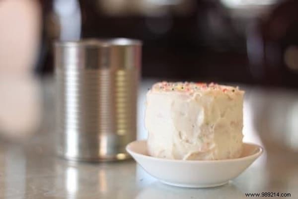 48 Genius DIY Ideas to Upcycle Empty Tin Cans into Stylish Home Essentials