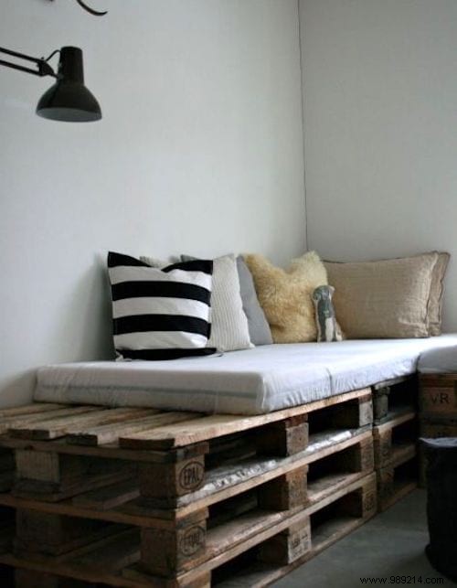 25 Easy DIY Wooden Pallet Furniture Ideas: Transform Free Pallets into Stylish Home Pieces