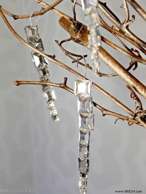 30 Easy, Budget-Friendly Last-Minute Christmas DIY Decoration Ideas