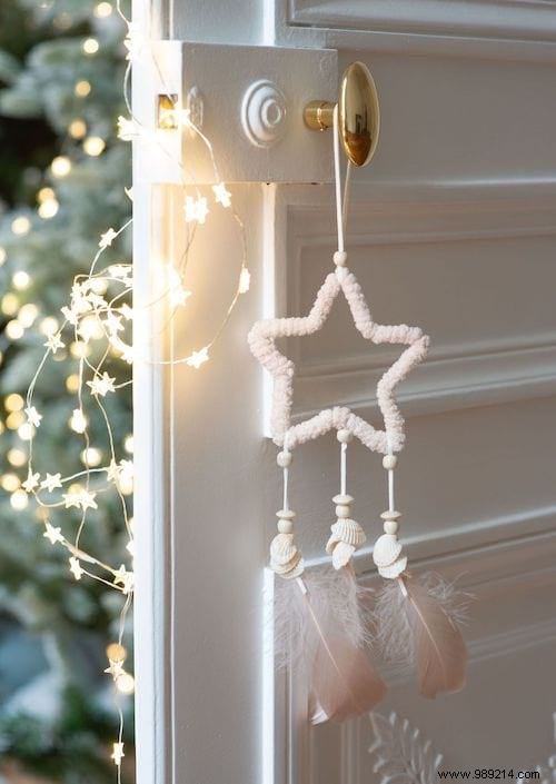 37 Easy, Budget-Friendly Last-Minute Christmas Decoration Ideas