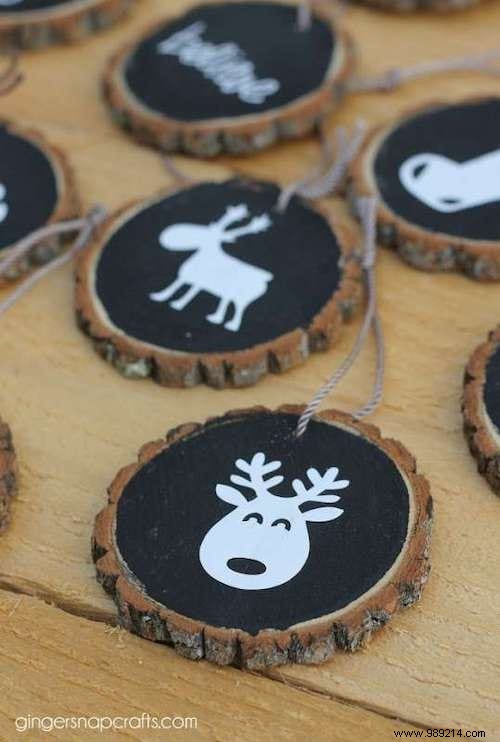 20 Stunning DIY Christmas Decorations Using Wooden Logs – Rustic Holiday Inspiration