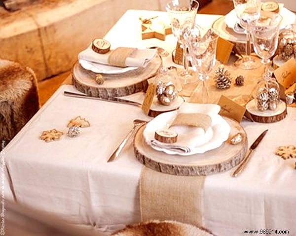 20 Stunning DIY Christmas Decorations Using Wooden Logs – Rustic Holiday Inspiration