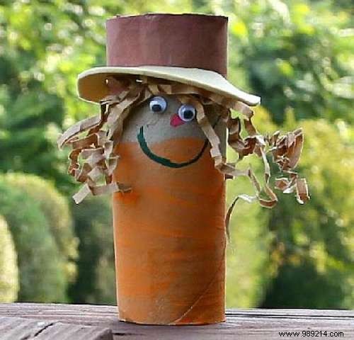 13 Spooky Halloween Crafts Using Toilet Paper Rolls