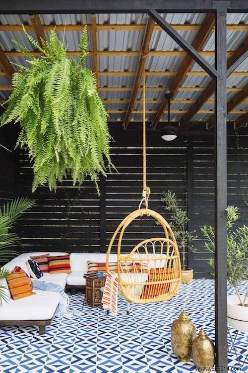 28 Budget-Friendly DIY Ideas to Transform Your Garden and Terrace