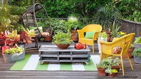 28 Budget-Friendly DIY Ideas to Transform Your Garden and Terrace