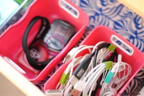 12 Ingenious Clipboard Hacks to Simplify Your Home and Daily Life