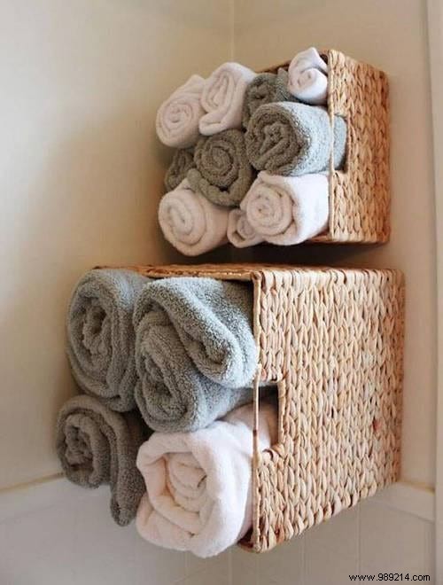 35 Smart, Budget-Friendly Ideas to Organize Your Small Bathroom and Maximize Space