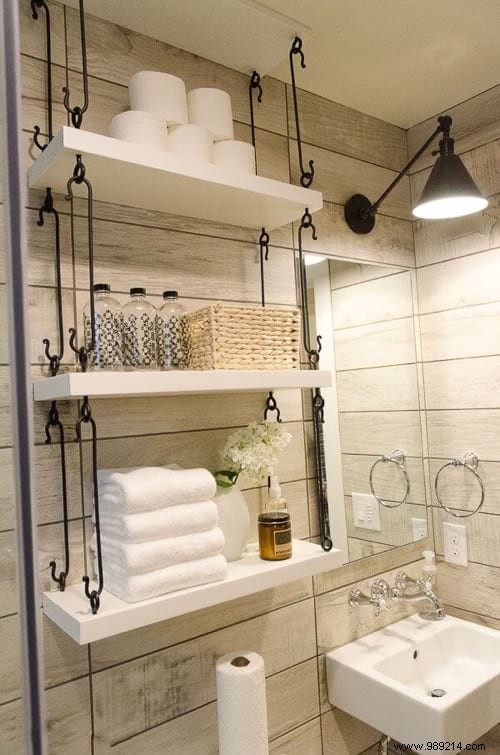 35 Smart, Budget-Friendly Ideas to Organize Your Small Bathroom and Maximize Space
