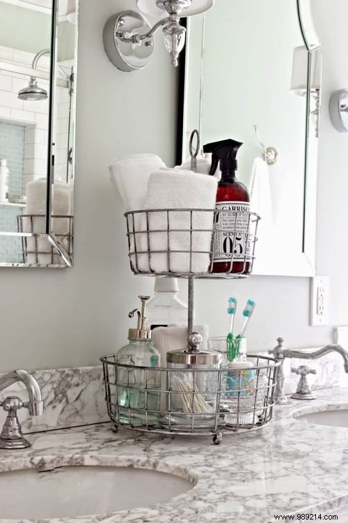 35 Smart, Budget-Friendly Ideas to Organize Your Small Bathroom and Maximize Space