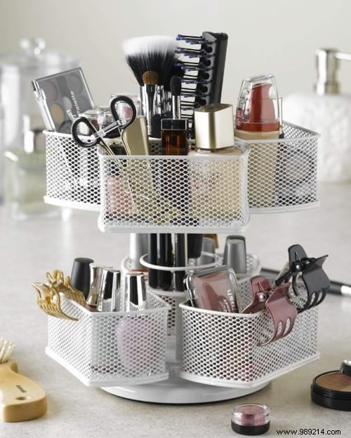 35 Smart, Budget-Friendly Ideas to Organize Your Small Bathroom and Maximize Space
