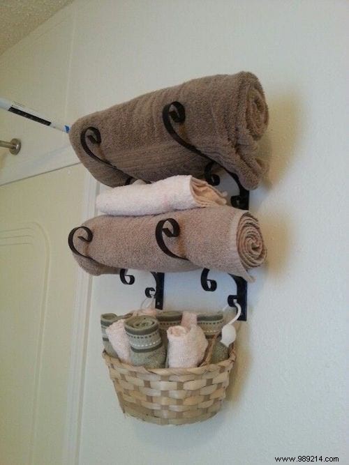35 Smart, Budget-Friendly Ideas to Organize Your Small Bathroom and Maximize Space