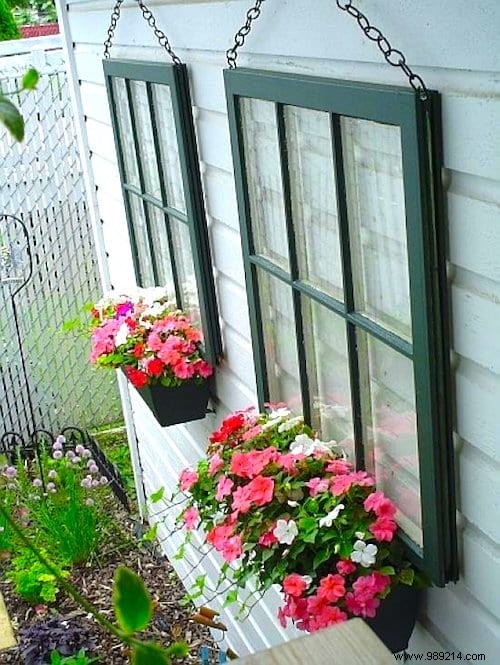 30 Brilliant Ways to Upcycle Old Windows into Stunning Home and Garden Decor