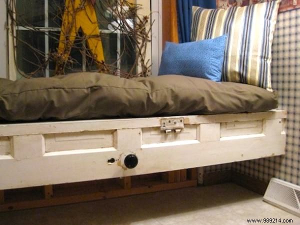 30 Brilliant Ways to Upcycle Old Windows into Stunning Home and Garden Decor