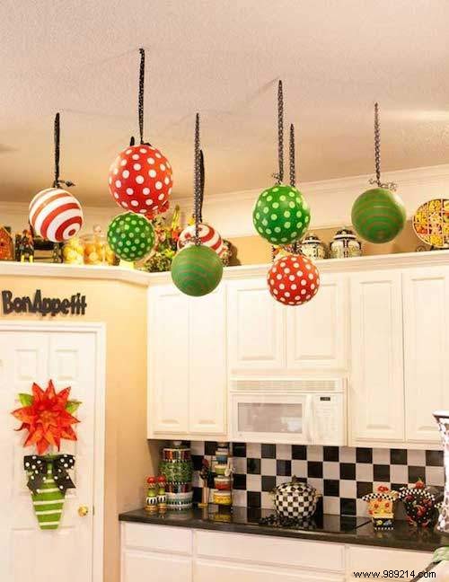 26 Easy DIY Christmas Kitchen Decoration Ideas for Holiday Cheer