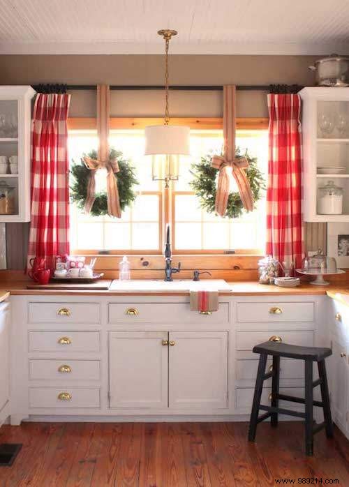 26 Easy DIY Christmas Kitchen Decoration Ideas for Holiday Cheer