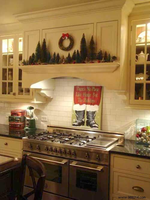 26 Easy DIY Christmas Kitchen Decoration Ideas for Holiday Cheer