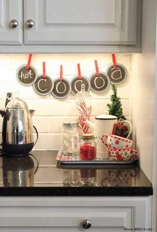 26 Easy DIY Christmas Kitchen Decoration Ideas for Holiday Cheer