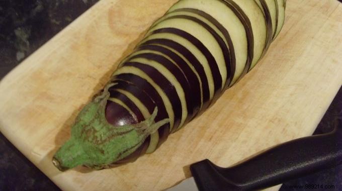 DIY Guide: Craft Your Own Stunning Solid Wood Cutting Board at Home