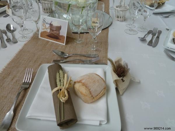 3 Budget-Friendly Decoration Ideas for Your Intimate Home Wedding Reception