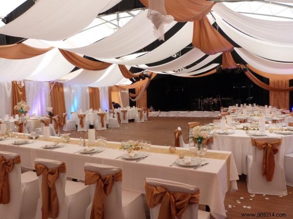 3 Budget-Friendly Decoration Ideas for Your Intimate Home Wedding Reception