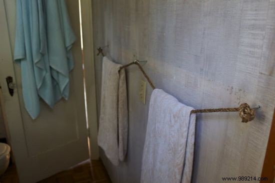 14 Smart DIY Bathroom Storage Ideas to Maximize Space on a Budget