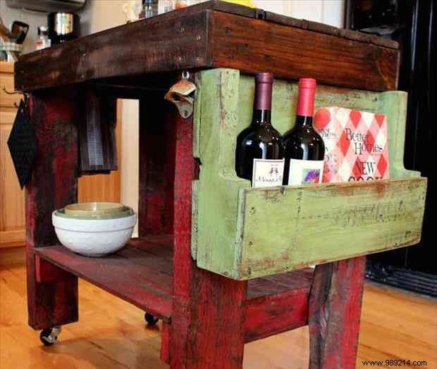 24 Creative DIY Projects to Transform Old Wooden Pallets