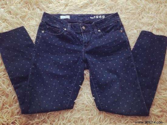 10 Proven DIY Hacks to Revive Old Clothes and Refresh Your Wardrobe