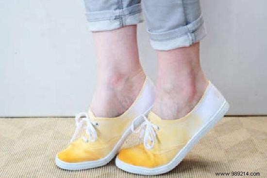 10 Proven DIY Hacks to Revive Old Clothes and Refresh Your Wardrobe