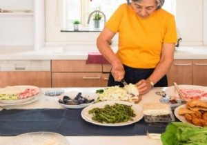 Budget-Friendly New Year s Eve Menu: Delicious Feast Under €10 Per Person