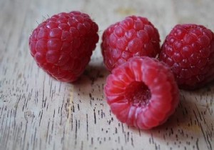 Easy Homemade Seasonal Fruit Salad: A Refreshing, Budget-Friendly Dessert Recipe