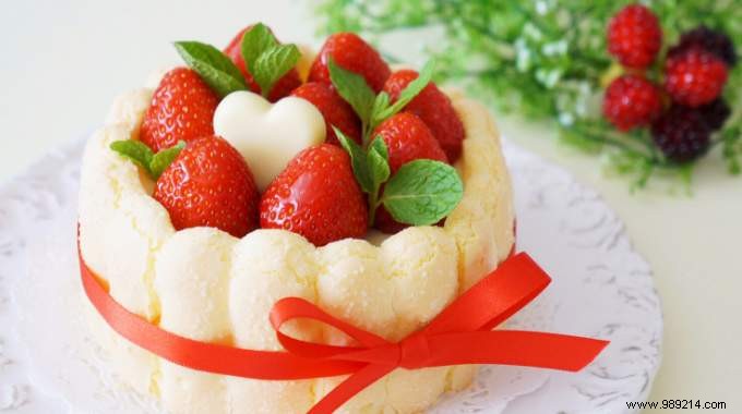 Tested & Loved: Budget Strawberry Charlotte Recipe for Mother s Day