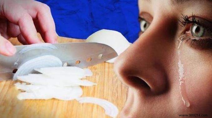 How to Cut Onions Without Crying: Proven Kitchen Tips from Experience