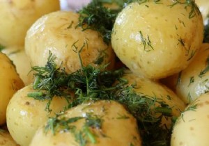 Simple Kitchen Hack: Flavor Steamed Potatoes Effortlessly
