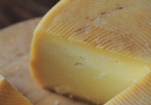 How to Keep Cheese Fresh Longer: The Sugar Cube Preservation Trick