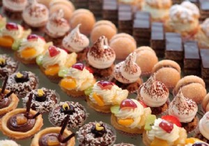 How to Keep Pastries Fresh 1-2 Days Longer: A Proven Baker s Trick