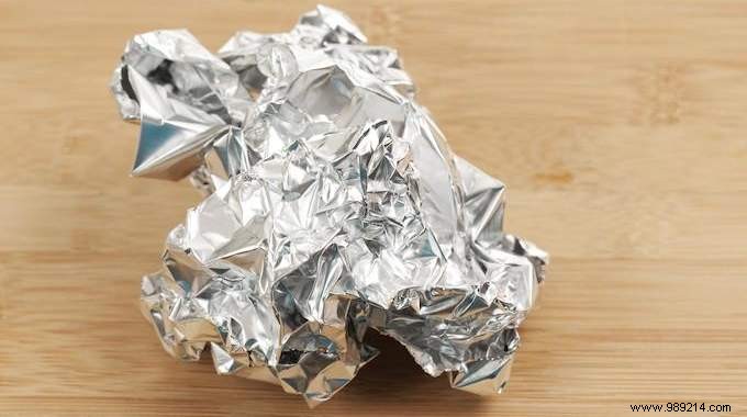 Stop Ice Cube Trays from Sticking in Your Freezer with This Proven Aluminum Foil Hack