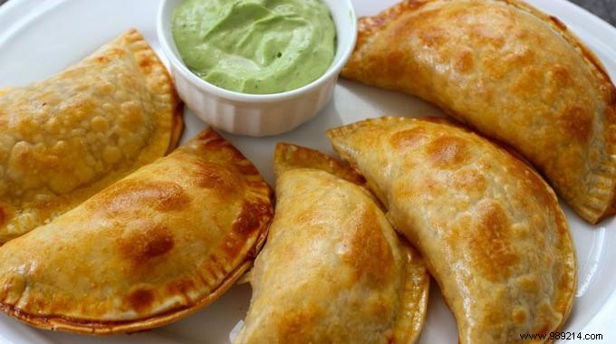 Authentic Argentine Ham and Cheese Empanadas: My Budget-Friendly Recipe