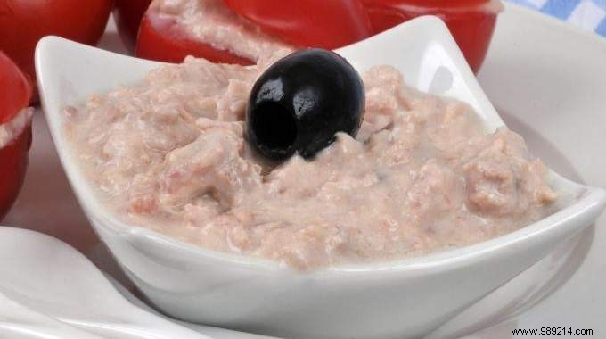 Light & Budget Tuna Rillettes on Cucumber Spoons: My Go-To Aperitif Recipe