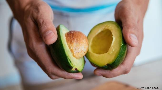 How to Ripen Avocados Quickly at Home: My Proven Method with Apples, Salt, and Newspaper