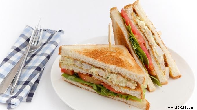 Quick Light Croque Salad with Tuna and Tomatoes: €1.33 Per Serving