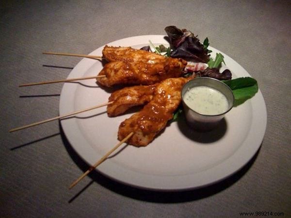 Easy Tandoori Chicken Skewers: Budget-Friendly Exotic Recipe for Grilling or Baking