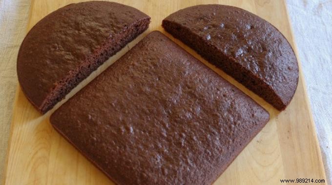 How to Make a Perfect Heart-Shaped Cake Without a Specialty Mold