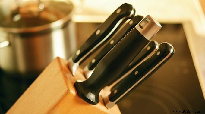 DIY Knife Storage: How to Organize Sharp Kitchen Knives Without a Block