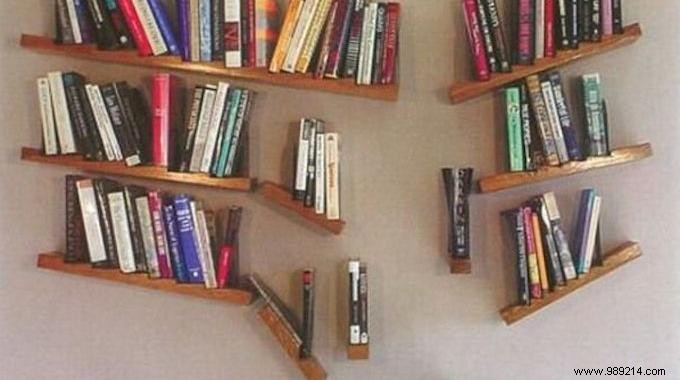 DIY Invisible Floating Book Shelves: Easy Build with €3.99 Amazon Brackets